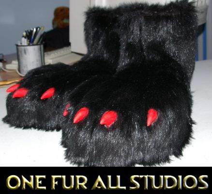 drakrage-footpaws2.jpg